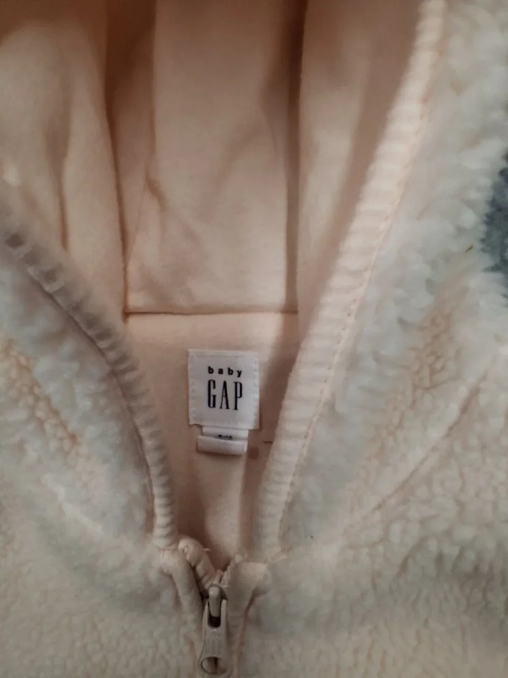Baby Gap snowsuit size 6-12 months Pink good condition